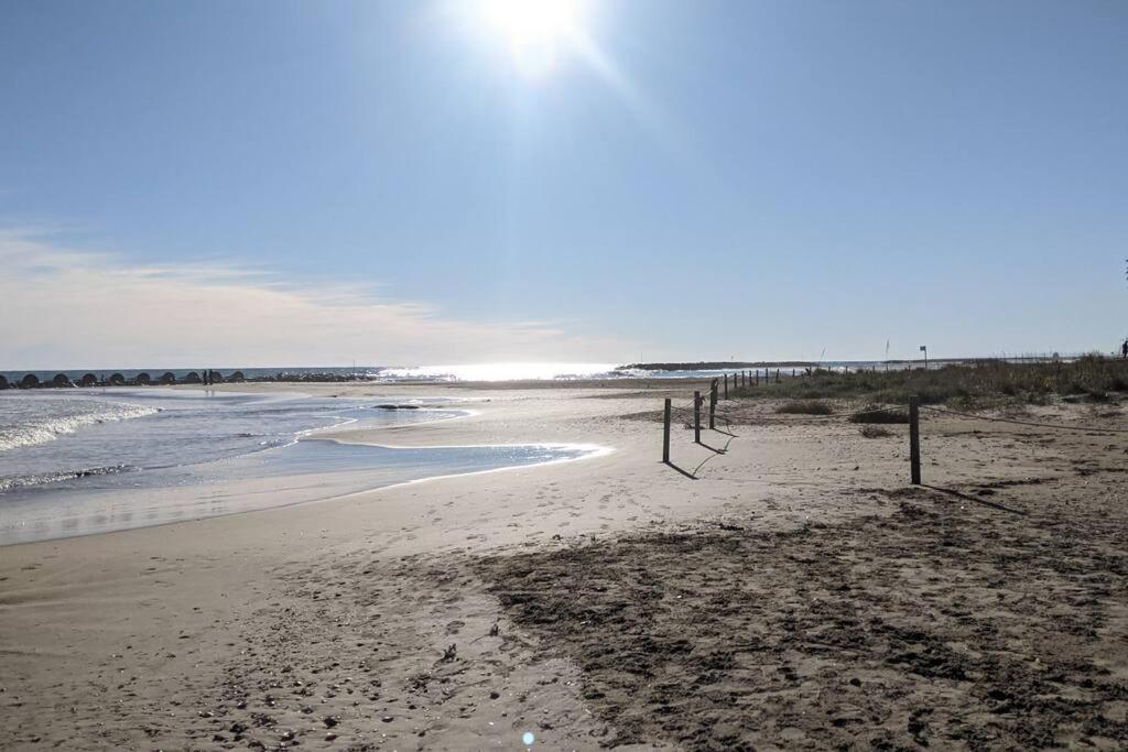 Nice Beachside 2-Bd Apt Near Barcelona Cunit Eksteriør billede