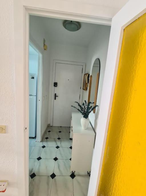 Nice Beachside 2-Bd Apt Near Barcelona Cunit Eksteriør billede