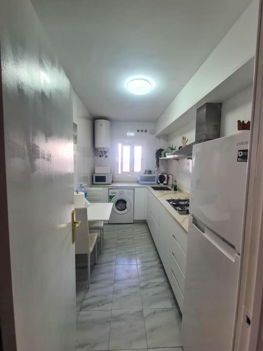 Nice Beachside 2-Bd Apt Near Barcelona Cunit Eksteriør billede