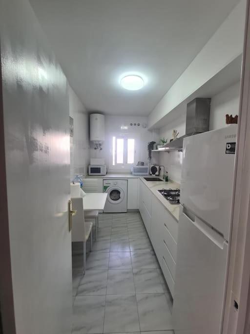 Nice Beachside 2-Bd Apt Near Barcelona Cunit Eksteriør billede